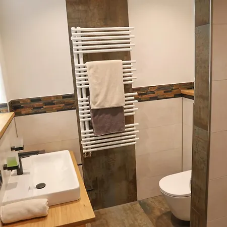 アパート Landjuwel *